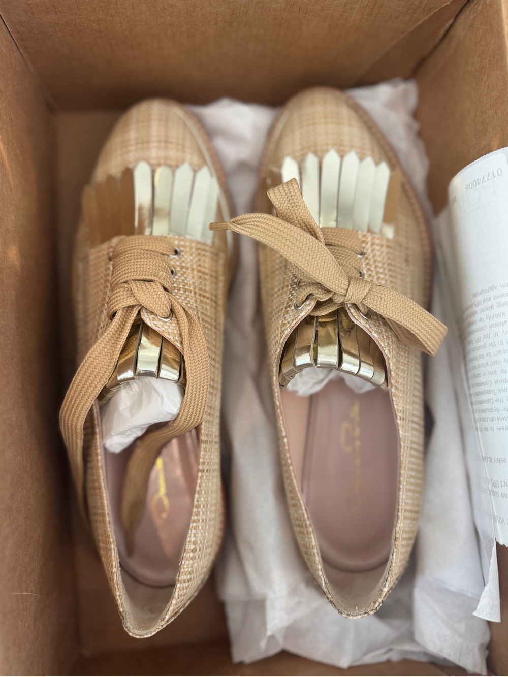 Oscar de la Renta Tan Fringe Lace-Up Women's oxfords
